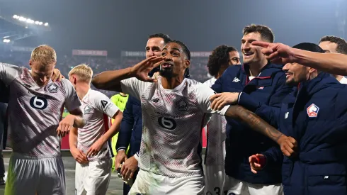 BOLOGNA, ITALY – NOVEMBER 27: Alexsandro of LOSC Lille celebrates victory at the end of the UEFA Champions League 2024/25 League Phase MD5 match between Bologna FC 1909 and LOSC Lille at Stadio Renato Dall'Ara on November 27, 2024 in Bologna, Italy. (Photo by Alessandro Sabattini/Getty Images)