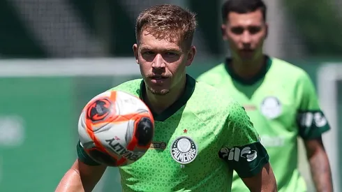 Palmeiras liberou Caio Paulista e ficou com Bruno Fuchs – Foto: Cesar Greco/Palmeiras.

