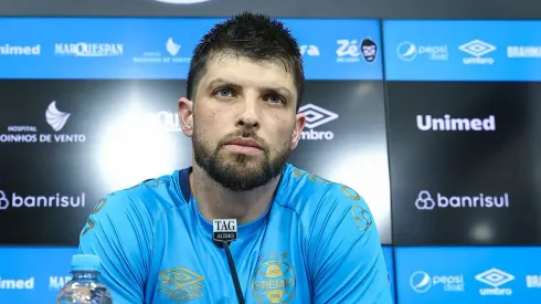 Tiago Volpi, goleiro do Grêmio – Foto: Lucas Uebel/Grêmio