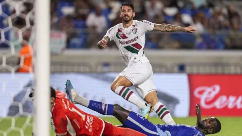 Everaldo em ação contra o Águia de Marabá, pela Copa do Brasil. Foto: Marcelo Gonçalves/FFC.