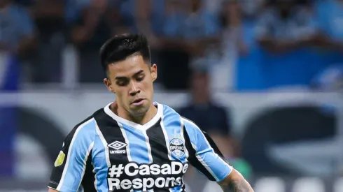 RS – PORTO ALEGRE – 08/02/2025 – GAUCHO 2025, GREMIO X INTERNACIONAL – Aravena jogador do Gremio durante partida contra o Internacional no estadio Arena do Gremio pelo campeonato Gaucho 2025. Foto: Maxi Franzoi/AGIF