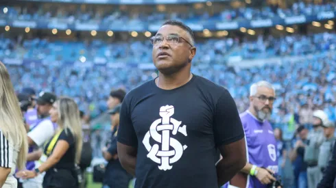 Roger Machado durante partida na Arena