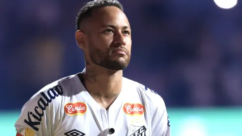 Neymar durante partida entre Corinthians e Santos, pelo Campeonato Paulista.