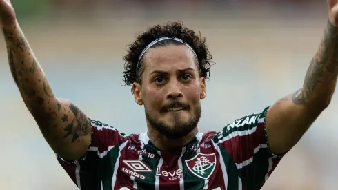 Guga em atividade pelo Fluminense em partida contra o Flamengo. Foto: ZUMA Press, Inc. / Alamy Stock Photo