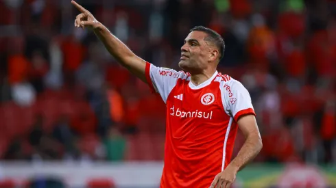 Gabriel Mercado em ação pelo Internacional no Brasileirão Série A – Foto: Maxi Franzoi/AGIF