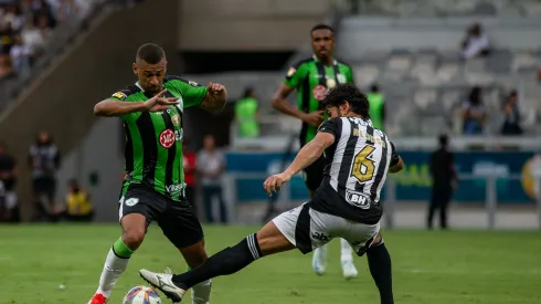 MG – BELO HORIZONTE – 15/03/2025 – MINEIRO 2025, AMERICA-MG X ATLETICO-MG -Fabinho jogador do America-MG durante partida contra o Atletico-MG no estadio Mineirao pelo campeonato Mineiro 2025. Foto: Fernando Moreno/AGIF
