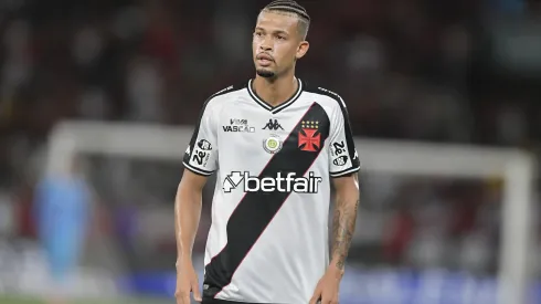 João Victor defendendo o Vasco no Campeonato Carioca – Foto: Thiago Ribeiro/AGIF