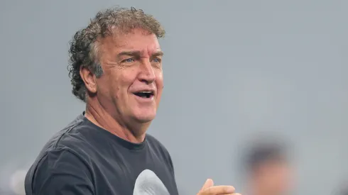 Cuca, técnico do Atlético-MG, durante partida contra o Itabirito no estadio –nenhum– pelo campeonato Mineiro 2025. Foto: Gilson Lobo/AGIF