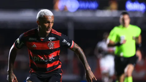 Wesley jogador do Flamengo durante partida contra o São Paulo no estádio Morumbi pelo campeonato Brasileiro A 2024. Foto: Marcello Zambrana/AGIF