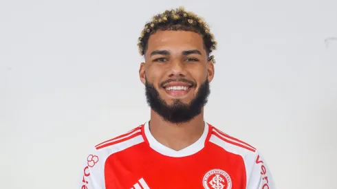 Nathan Santos, lateral-direito do Internacional. Foto: Ricardo Duarte/Internacional.