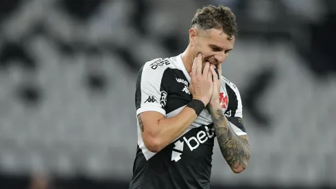 Pablo Vegetti em ação pelo Vasco da Gama na Copa do Brasil – Foto: Thiago Ribeiro/AGIF