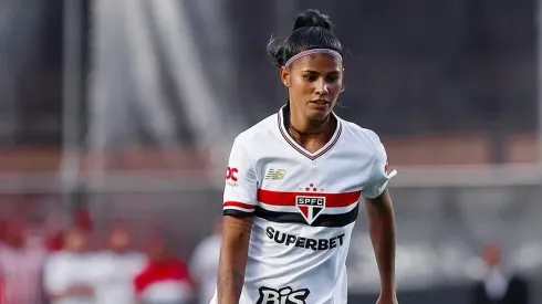 Kaká, zagueira do São Paulo foi convocada por Arthur Elias para mais uma etapa dos amistosos da Seleção Brasileira