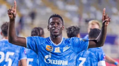 Ex-Botafogo, Luiz Henrique comemorando pelo Zenit – Foto: Reprodução/Zenit