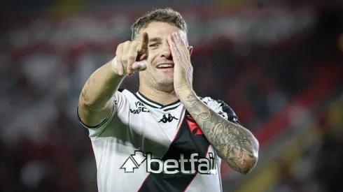 Vegetti igualou marca história de Cano no Vasco. Foto: Matheus Lima/Vasco