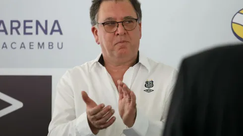 SP – SAO PAULO – 13/09/2024 – SAO PAULO, LANCAMENTO DO TERCEIRO UNIFORME DO SANTOS F.C. – Marcelo Teixeira presidente do Santos durante lancamento do terceiro uniforme no estadio Paulo Machado de Carvalho, no bairro do Pacaembu, em Sao Paulo, nesta sexta-feira (13). Foto: Reinaldo Campos/AGIF