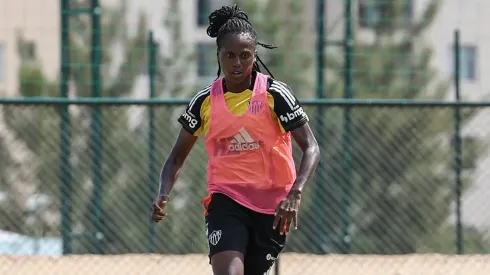 Hingredy, zagueira do Atlético Mineiro marca na estreia do clube no Brasileirão A2 e