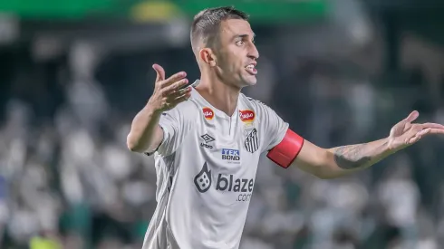 Joao Schmidt, jogador do Santos. Foto: Fernando Teramatsu/AGIF