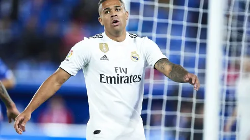 VITORIA-GASTEIZ, SPAIN – OCTOBER 06: Mariano of Real Madrid CF reacts during the La Liga match between Deportivo Alaves and Real Madrid CF at Estadio de Mendizorroza on October 6, 2018 in Vitoria-Gasteiz, Spain. (Photo by Juan Manuel Serrano Arce/Getty Images)
