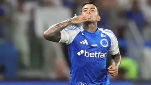 Vasco terá pela frente o Cruzeiro, que não poderá contar com Dudu – Foto: Gilson Lobo/AGIF