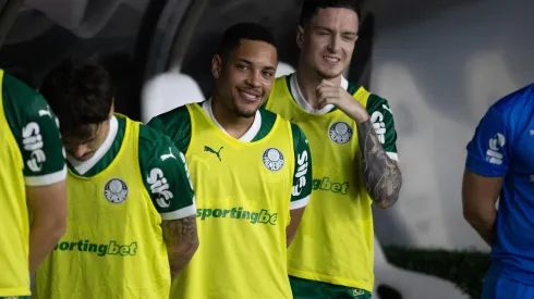 [Vitor Roque] jogador do Palmeiras durante partida contra o Fortaleza no estádio Arena Castelão pelo campeonato Brasileiro A 2025. Foto: Baggio Rodrigues/AGIF
