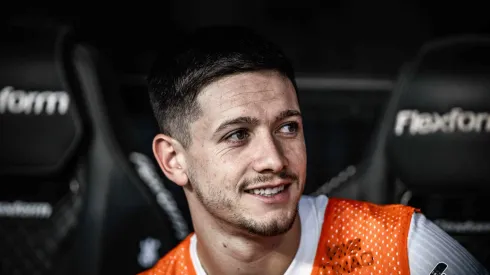 Rodrigo Garro jogador do Corinthians durante chegada da equipe para partida contra o Mirassol no estádio Arena Corinthians pelo campeonato Paulista 2025. Foto: Leonardo Lima/AGIF