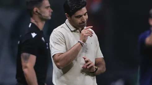 SP – SAO PAULO – 27/04/2025 – BRASILEIRO A 2025, PALMEIRAS X BAHIA – Abel Ferreira tecnico do Palmeiras durante partida contra o Bahia no estadio Arena Allianz Parque pelo campeonato Brasileiro A 2025. Foto: Ettore Chiereguini/AGIF
