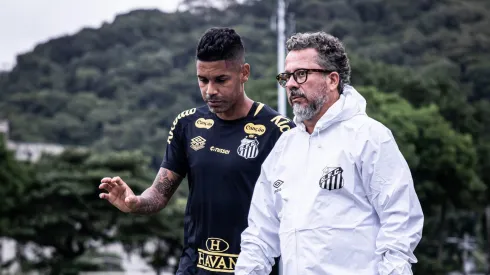 Santos decidiu apostar em Cléber Xavier – Foto: Raul Baretta/Santos.