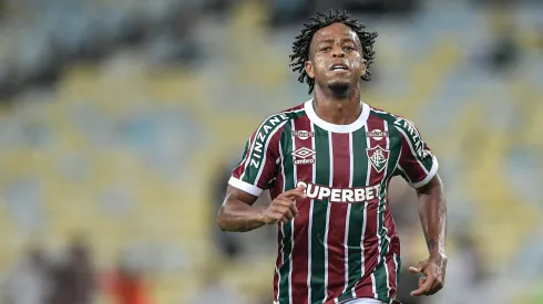 Keno aproveita chance e mira vaga de titular no Fluminense