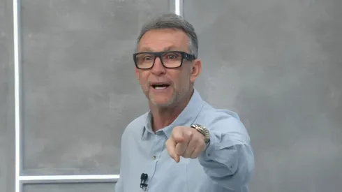 Craque Neto fazendo análise em seu programa