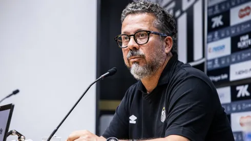 Cléber Xavier ainda está avaliando o problema do Santos –