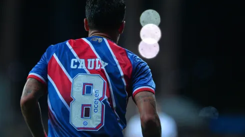Cauly, jogador do Bahia durante partida contra o Vitoria no estádio Arena Fonte Nova pelo campeonato Baiano 2025. Foto: Walmir Cirne/AGIF