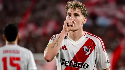 BUENOS AIRES, ARGENTINA – MAY 4: Facundo Colidio of River Plate celebrates after scoring the team's second goal during a Torneo Apertura Betano 2025 Group B match between River Plate and Velez Sarsfield at Estadio Mas Monumental Antonio Vespucio Liberti on May 4, 2025 in Buenos Aires, Argentina. (Photo by Marcelo Endelli/Getty Images)