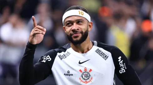 SP – SAO PAULO – 06/05/2025 – COPA SUL-AMERICANA 2025, CORINTHIANS X AMERICA DE CALI – Memphis Depay jogador do Corinthians durante partida contra o America de Cali no estadio Arena Corinthians pelo campeonato Copa Sul-americana 2025. Foto: Marcello Zambrana/AGIF
