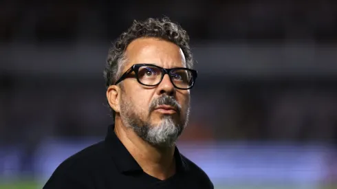 SP – SANTOS – 01/05/2025 – COPA DO BRASIL 2025, SANTOS X CRB – Cleber Xavier tecnico do Santos durante partida contra o CRB no estadio Vila Belmiro pelo campeonato Copa Do Brasil 2025.