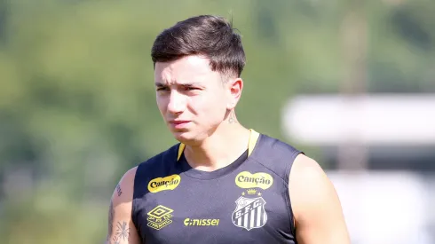 Barreal durante atividade no CT Rei Pelé