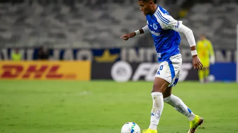 MG – BELO HORIZONTE – 14/05/2025 – COPA SUL-AMERICANA 2025, CRUZEIRO X PALESTINO – Kenji jogador do Cruzeiro durante partida contra o Palestino no estadio Mineirao pelo campeonato Copa Sul-americana 2025. Foto: Fernando Moreno/AGIF
