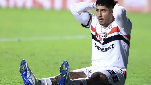 SP – SAO PAULO – 14/05/2025 – COPA LIBERTADORES 2025, SAO PAULO X LIBERTAD – Alan Franco jogador do Sao Paulo lamenta durante partida contra o Libertad no estadio Morumbi pelo campeonato Copa Libertadores 2025. Foto: Marcello Zambrana/AGIF