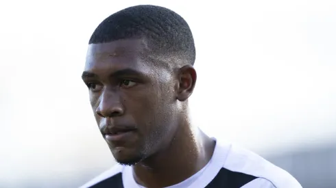 Em postagens, Fluminense devolve provocação para Rayan
