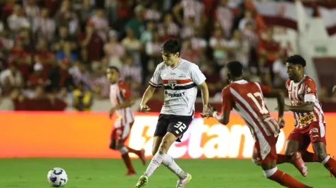 PE – RECIFE – 20/05/2025 – COPA DO BRASIL 2025, NAUTICO X SAO PAULO – Ferraresi jogador do Sao Paulo durante a partida entre Nautico e Sao Paulo, no estadio dos Aflitos em Recife (PE), pela Copa do Brasil 2025. Foto: Marlon Costa/AGIF