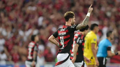 Flamengo avança na Libertadores com maior público da edição 2025
