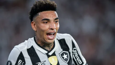 RJ – RIO DE JANEIRO – 27/05/2025 – COPA LIBERTADORES 2025, BOTAFOGO X UNIVERSIDAD DE CHILE – Igor Jesus jogador do Botafogo durante partida contra o Universidad de Chile no estadio Engenhao pelo campeonato Copa Libertadores 2025. Foto: Thiago Ribeiro/AGIF