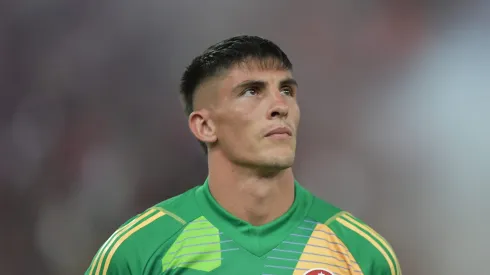 Rochet goleiro do Internacional durante partida contra o Flamengo no estadio Maracana pelo campeonato Brasileiro A 2025. Foto: Thiago Ribeiro/AGIF