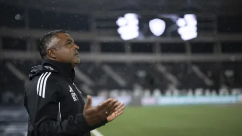 Roger Machado técnico do Internacional durante partida contra o Botafogo no estadio Engenhao pelo campeonato Brasileiro A 2025. Foto: Jorge Rodrigues/AGIF