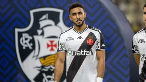 CE – FORTALEZA – 15/04/2025 – BRASILEIRO A 2025, CEARA X VASCO – payet jogador do Vasco durante partida contra o Ceara no estadio Arena Castelao pelo campeonato Brasileiro A 2025. Foto: Baggio Rodrigues/AGIF