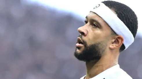 Memphis Depay em ação pelo Corinthians – Foto: Marcello Zambrana/AGIF