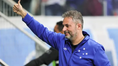 MG – BELO HORIZONTE – 01/06/2025 – BRASILEIRO A 2025, CRUZEIRO X PALMEIRAS – Alexandre Mattos CEO do Cruzeiro durante partida contra o Palmeiras no estadio Mineirao pelo campeonato Brasileiro A 2025. Foto: Gilson Lobo/AGIF