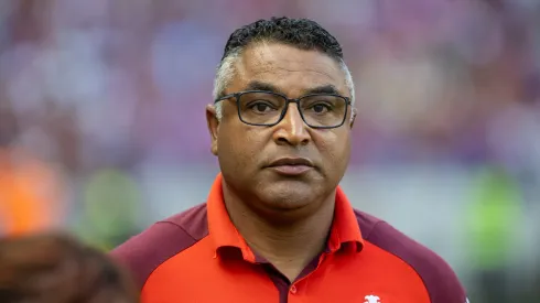 roger machado técnico do Internacional durante partida contra o Fortaleza no estádio Arena Castelão pelo campeonato Brasileiro A 2024. Foto: Baggio Rodrigues/AGIF