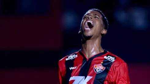 BA – SALVADOR – 12/03/2025 – COPA DO BRASIL 2025, VITORIA X NAUTICO – Carlinhos jogador do Vitoria durante partida contra o Nautico no estadio Barradao pelo campeonato Copa Do Brasil 2025. Foto: Jhony Pinho/AGIF