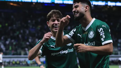 SP – SAO PAULO – 22/05/2025 – COPA DO BRASIL 2025, PALMEIRAS X CEARA – Flaco Lopez jogador do Palmeiras comemora seu gol com Agustin Giay jogador da sua equipe durante partida contra o Ceara no estadio Arena Allianz Parque pelo campeonato Copa Do Brasil 2025. Foto: Ettore Chiereguini/AGIF