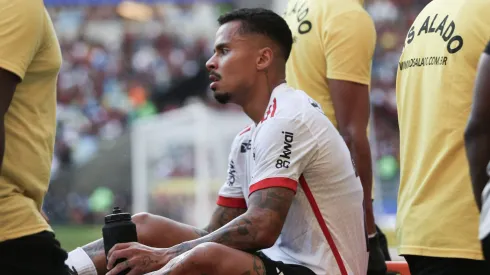 SP – RIO DE JANEIRO – 02/06/2024 – BRASILEIRO A 2024, VASCO X FLAMENGO – Allan jogador do Flamengo lamenta durante partida contra o Vasco no estadio Maracana pelo campeonato Brasileiro A 2024. Foto: Thiago Vasconcelos Dos Santos/AGIF